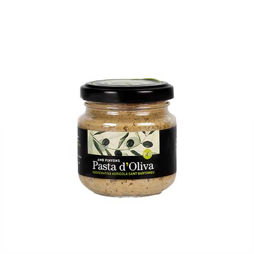 Green olive spread with pine nuts